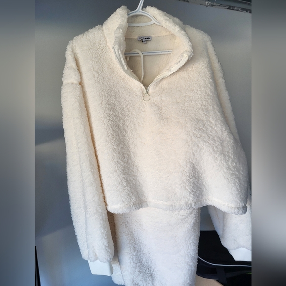 NWT Fashion Nova Jogger pant set - Picture 1 of 4